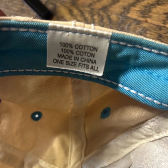 True religion hat - Picture 7 of 9